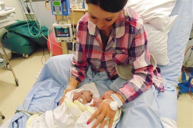 Megrázó! Csak 100 percig élt születése után a súlyos beteg baba, aki szerveivel életet mentett – videó
