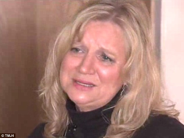 Megrázó! Nem engedték az asszonynak, hogy a repülőről felhívja az öngyilkosságra készülő férjét – videó