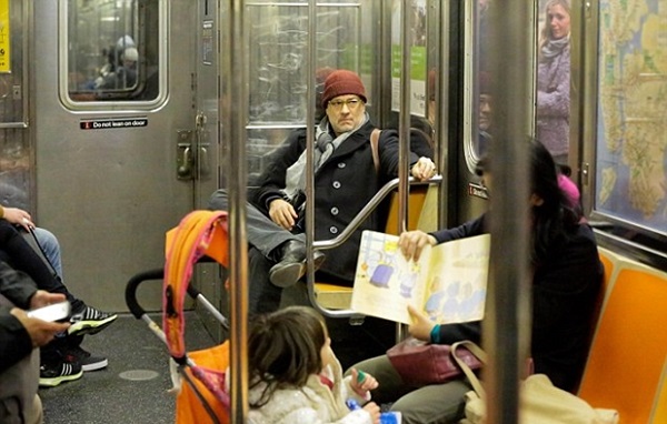 A sztárok is felszállnak a metróra – Képek
