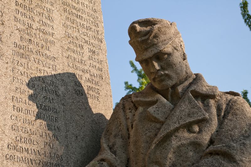 Hősök napja - Pontosan nem tudható az első világháború hősi halottainak száma