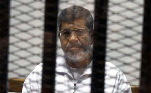 Börtönkitörés miatt halálra ítélték Mohamed Murszi volt egyiptomi elnököt
