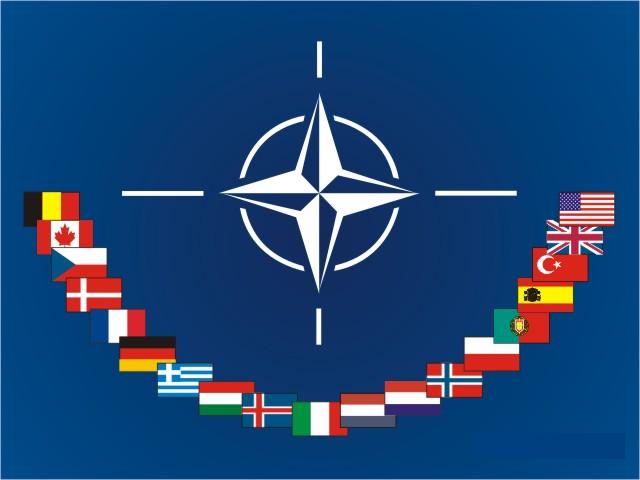 Gorbacsov: a NATO a hidegháborútól a forró háború felé tart