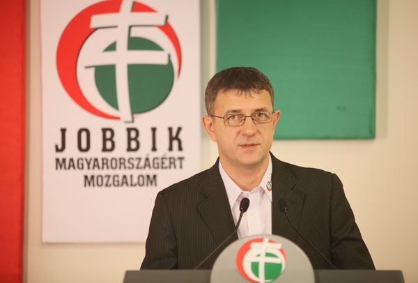 A Jobbik két ügyben feljelentést tett