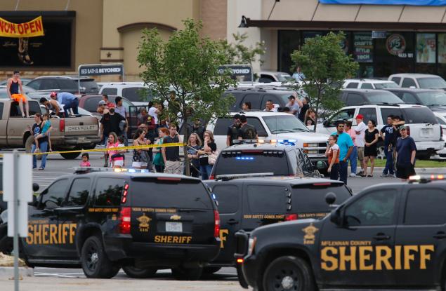 Kilenc halottja van egy motoros bandák közötti texasi összecsapásnak