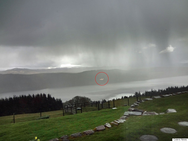 UFO bukott le Loch Ness felett - részletek a videófelvételből