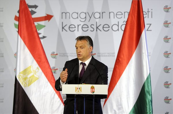 Egyiptomi üzleti fórum - Orbán: Magyarország érdekelt Egyiptom sikerében