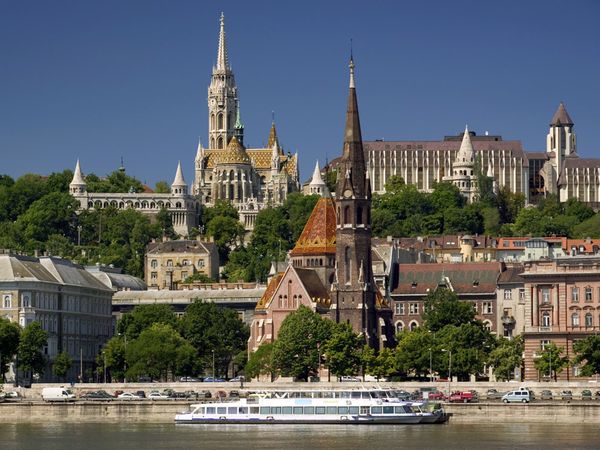 Illegális migráció - Magyar Turizmus Zrt.: Magyarország ugyanolyan biztonságos és népszerű mint korábban