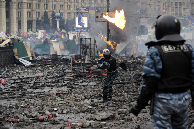 Ukrán válság - Megtámadták Ukrajna rosztovi főkonzulátusát