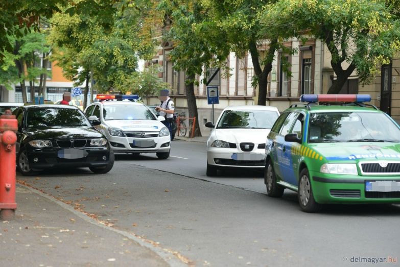Illegális bevándorlókat csempészett a tanulóvezető BMW-s Szegeden!