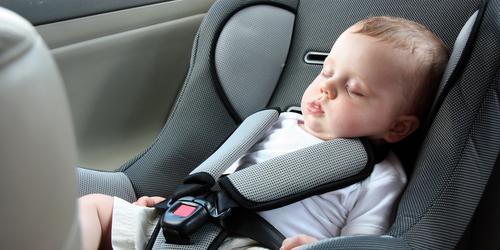 baby-sleeping-in-car