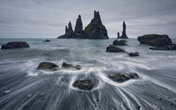 Reynisdrangar - Utazás Izland fekete homokos rejtett kincse felé