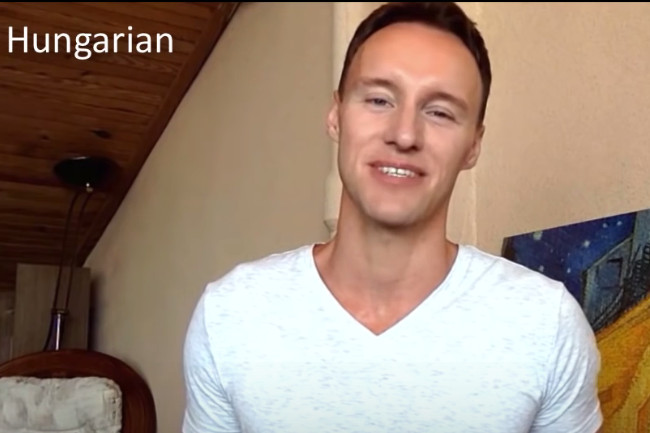 Így beszél magyarul a 19 nyelven tudó fiatalember – videó