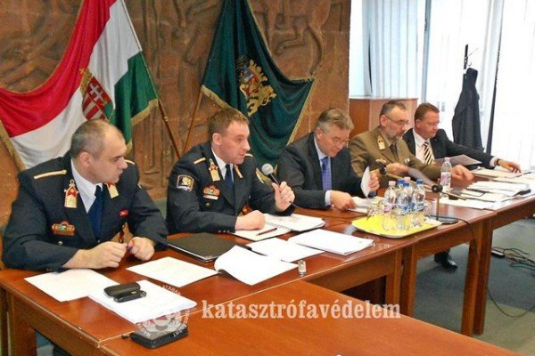Határzár – Rendkívüli ülést tartott a Csongrád megyei védelmi bizottság
