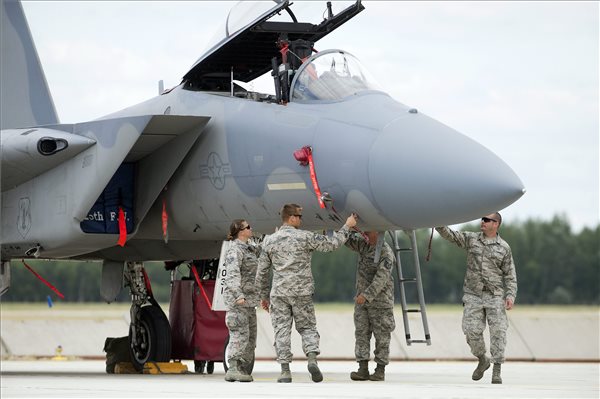 Az amerikai légierő vadászrepülőgépei Kecskeméten állomásoznak