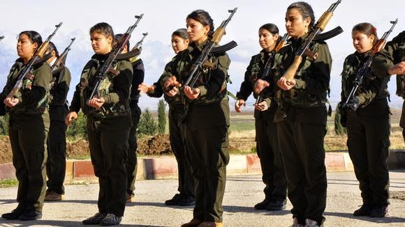 Fiatal lányok, akik nem menekülnek, hanem harcolnak a terror ellen! – videó