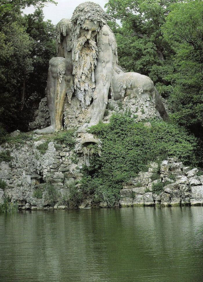 colosso-dell-appennino-sculpture-florence-italy-1__700