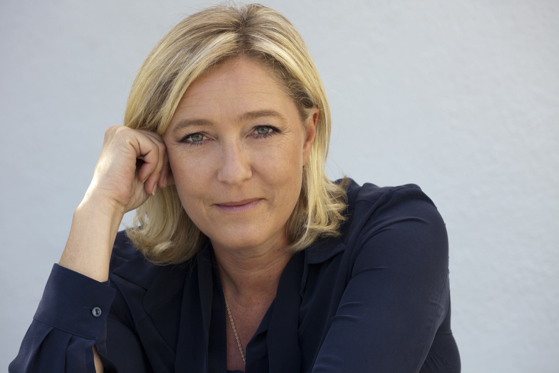 A francia ellenzék bírálta Marine Le Pent, amiért Strasbourgban támadta az államfőt