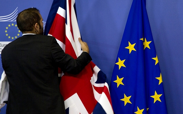 Brit lap: az EU segélyt ígérne afrikai országoknak a bevándorlók visszafogadásáért