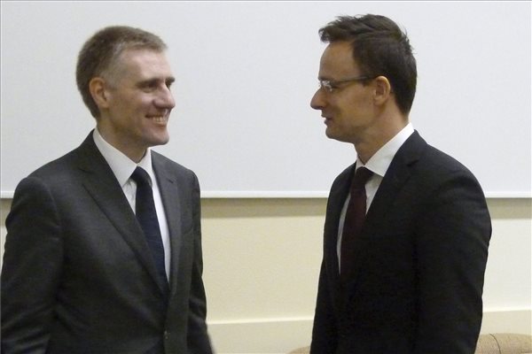 Szijjártó Péter: Montenegró megérdemelten kapott meghívást a NATO-ba