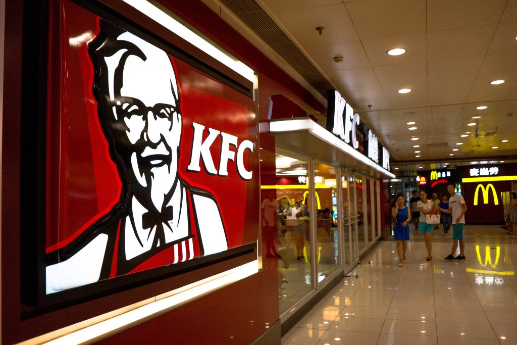 Éttermet nyit a KFC Tibetben, már bírálják is érte