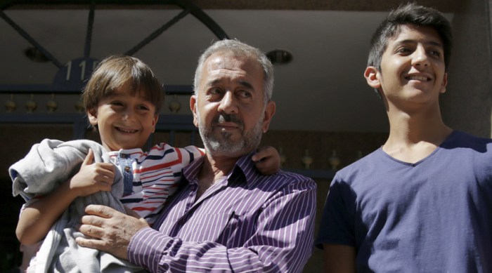Spanyolország nem megfelelő a szír fociedzőnek – tovább menekülne