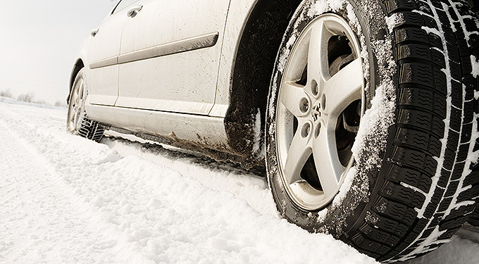 Ötödével is növelheti a havazás a gépjármű-balesetek és a lakáskárok számát