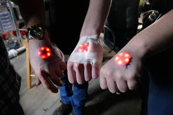 Bőr alatti LED fény lehet az új őrület