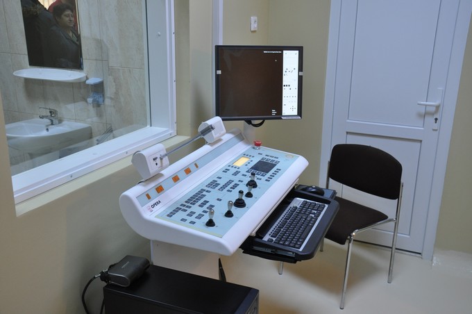 Digitális mammográfokat adtak át a váci kórházban