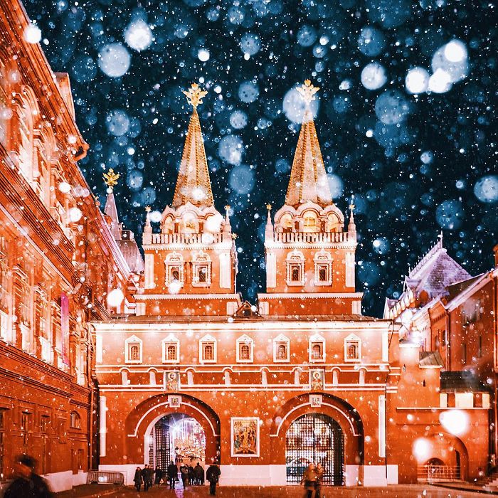 moscow-city-looked-like-a-fairytale-during-orthodox-christmas-9__700