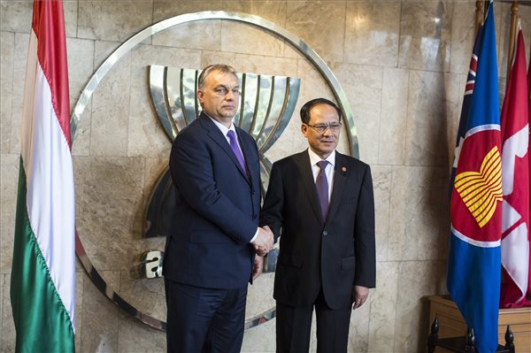 Orbán Indonéziában: Magyarország nyitott a regionális gazdasági együttműködésre