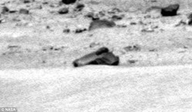 Valaki elvesztette fegyverét a Marson – fotó eredeti NASA minőségben!