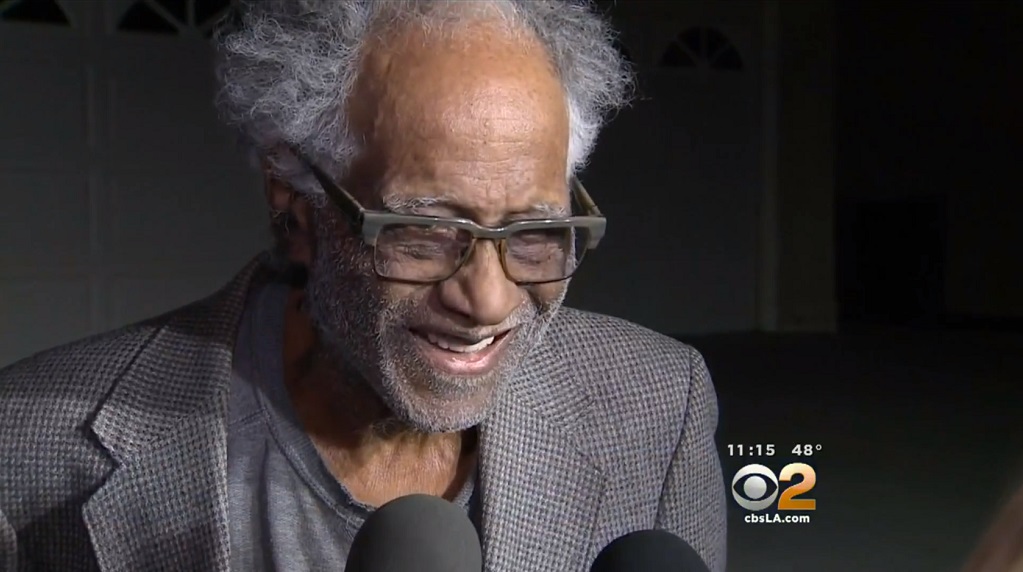 Egy betörő otthonába tört rá fejszével a 92 éves bácsira, ez után következett a meglepetés