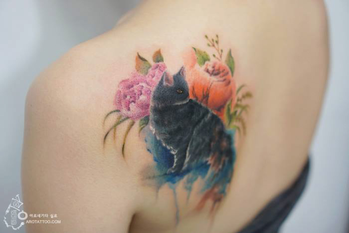 Virágos tetoválások, amelyek a vízfestékhez hasonlatosak