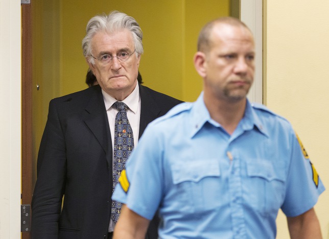 A hágai törvényszék tíz vádpontban bűnösnek találta és 40 év börtönre ítélte Radovan Karadzicot