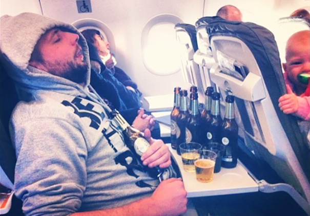 Vicces fotók! Idegesítő utasok a repülőgépen