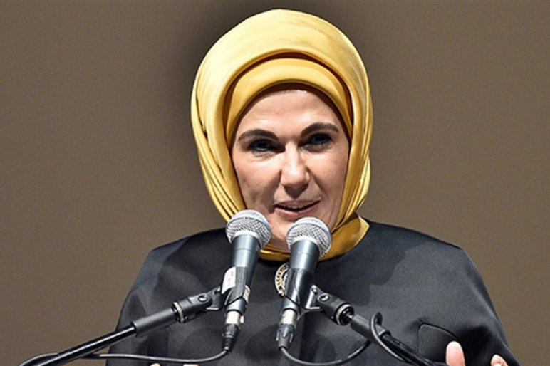 Erdogan felesége szerint a szultánok háremeiben az életre nevelték a nőket