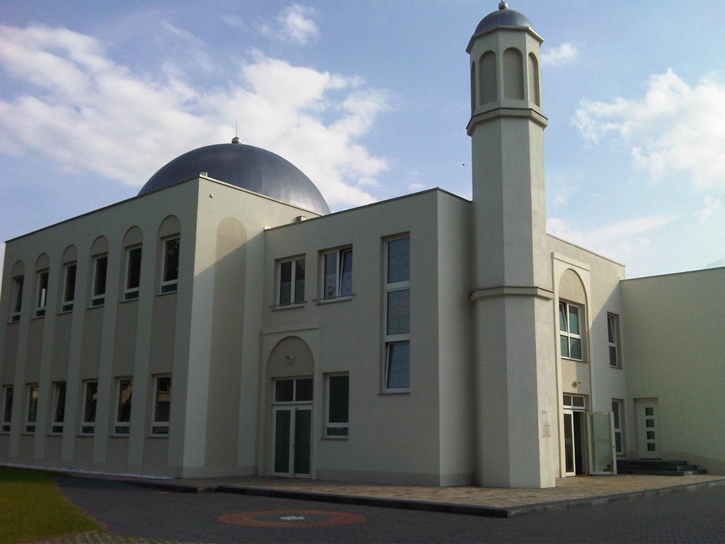 Picture_of_Khadija_Mosque_in_Berlin-Germany