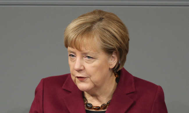 Merkel: a vállalt kötelezettségeket gyakran senki nem teljesíti