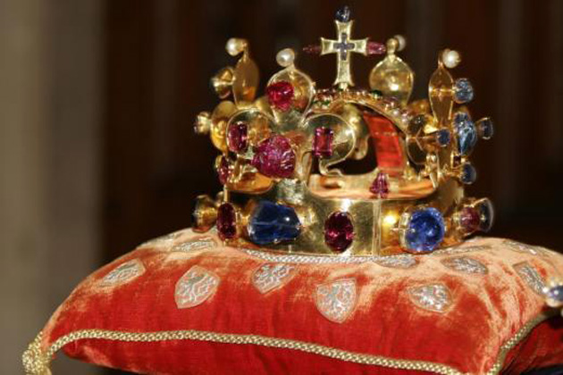 Prágában két hétig megtekinthető lesz a Szent Vencel-korona