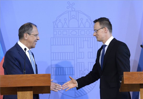 Szijjártó: az EU és Oroszország pragmatikus együttműködésére van szükség