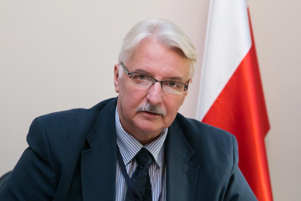 Lengyel külügyminiszter cseh lapnak: nem csak egy demokráciamodell létezik