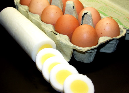 Így készítik a tojás rudat - videó