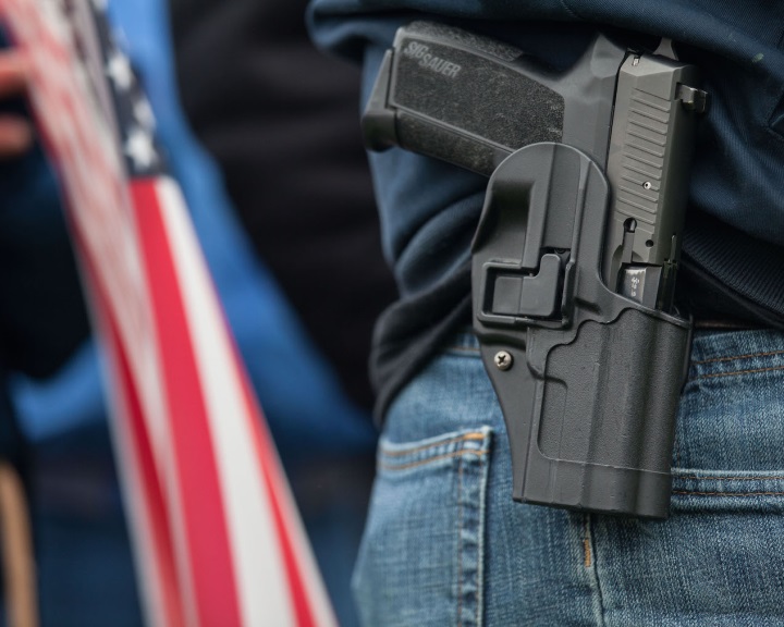 Szakértő: nem valószínű a fegyverviselés jelentős szigorítása Amerikában