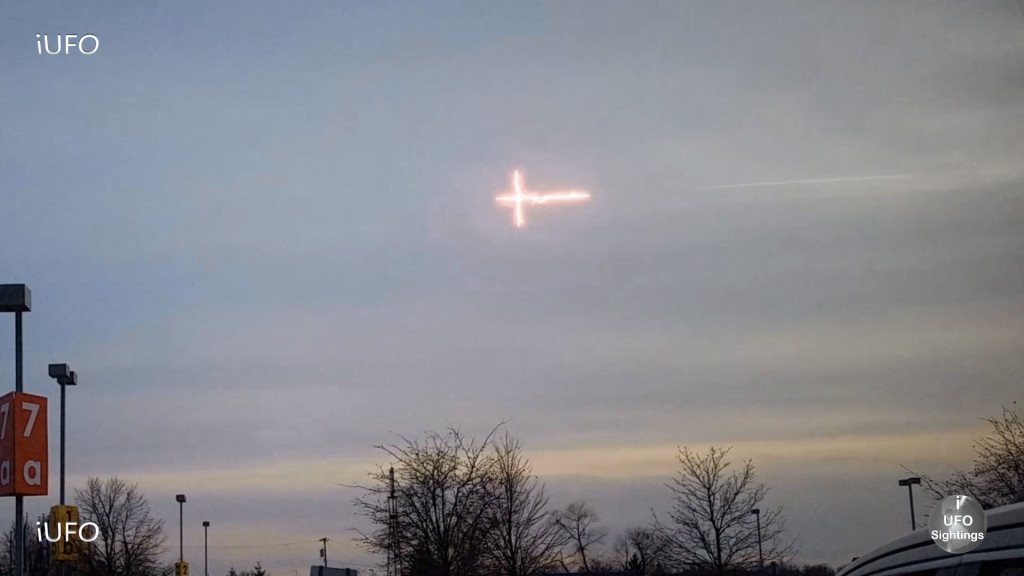 UFO-Sightings-Cross-Shaped-Object