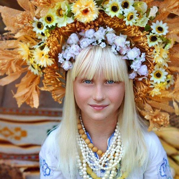 traditional-ukrainian-crowns-treti-pivni-6-57985bb5aaef8__605