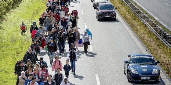 Egyre több embert fordítanak vissza a német határon