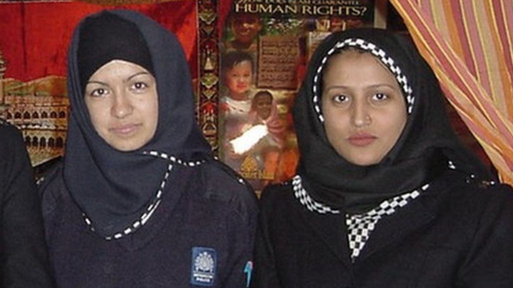 Skóciában muszlim nőket várnak a jardba, akik hidzsábot viselhetnek