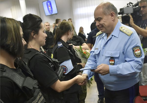 Lengyel rendőrök érkeztek a határvédelem segítésére