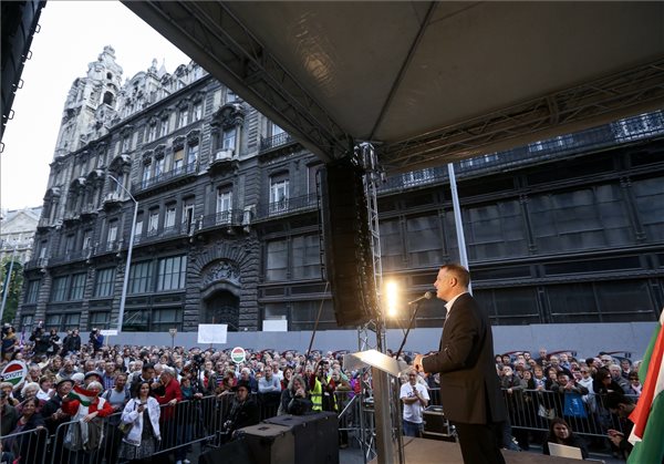 Fidesz: a Népszabadság megszűnése piaci, pénzügyi és alkalmassági kérdés