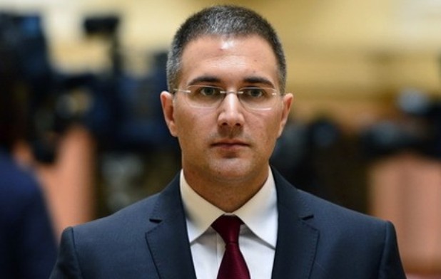 A szerb belügyminiszter harcot hirdetett a maffia ellen